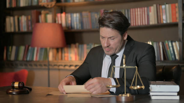 cheque bounce lawyer